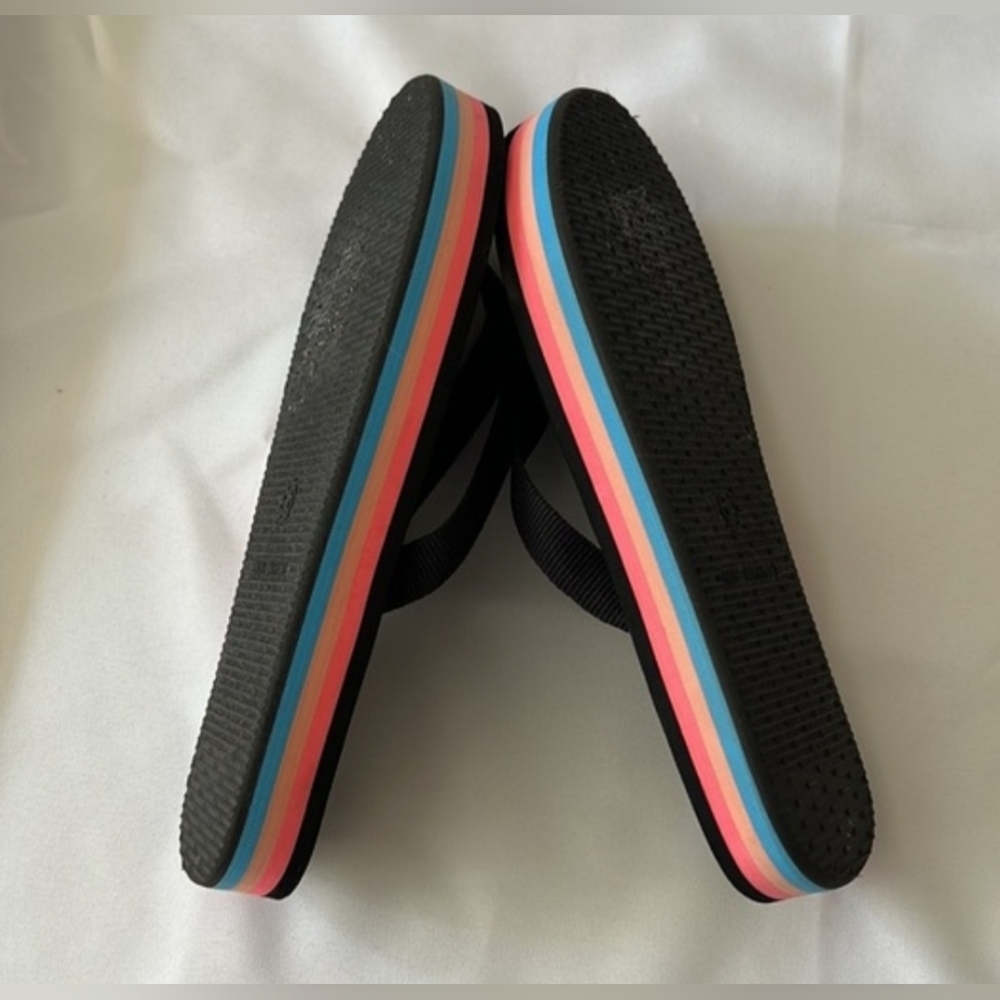 Wild Fable black thong sandals with blue pink color soles arch support size 11 - Picture 6 of 8